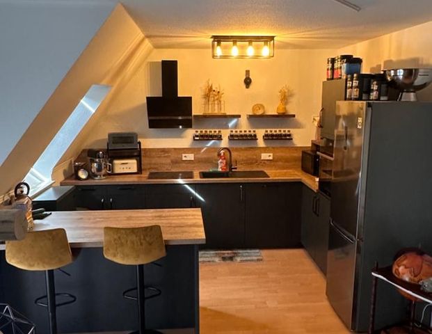 Moderne, geräumige 3-Zimmerwohnung auf zwei Ebenen mit Balkon - Foto 1