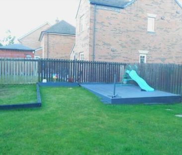 3 bedroom semi-detached house to rent - Photo 4