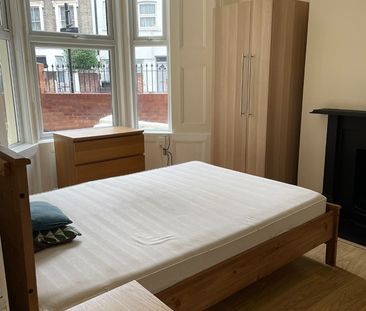 2 Bed Flat, Rock Street, N4 - Photo 4