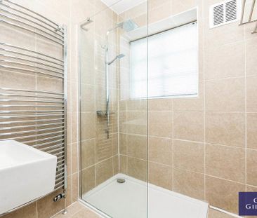 3 bedroom flat to rent - Photo 6