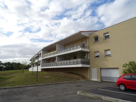 ESCALQUENS / Location Appartement 3 Pièces 53 m² - Photo 2