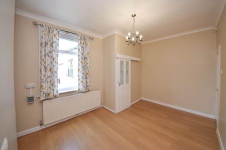 3 bed House - Terraced for Rent - Photo 3