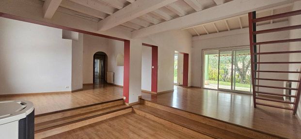 Location maison 7 pièces 165 m² à Chomérac (07210) - Photo 1