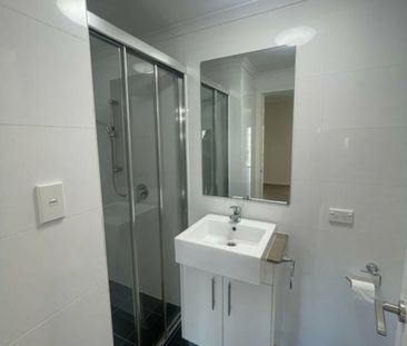 GROUND FLOOR 1 BEDROOM APARTMENT - Photo 6