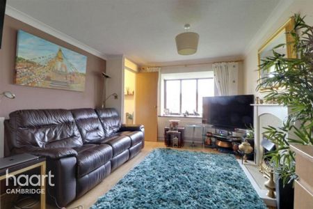 3 bedroom semi-detached house to rent - Photo 2