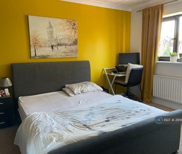 3 bedroom detached house to rent - Photo 3