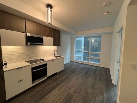 For Lease - 8888 Yonge Street Unit# 427, Richmond Hill, Ontario - Photo 4