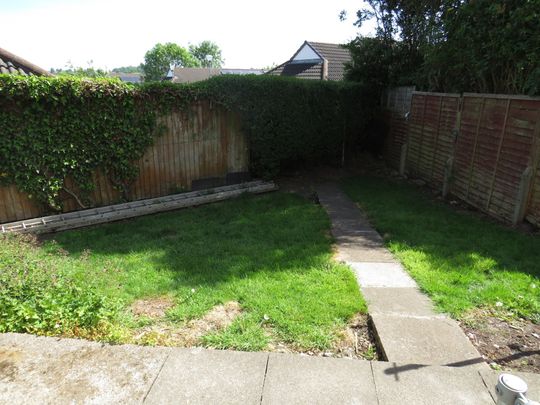 Weycroft Road - Photo 1