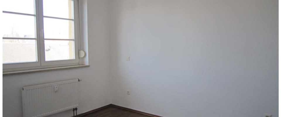 ab 1.3.26: schöne kompakte 3-Zi-Whg im 3. OG m. Balkon - Photo 1