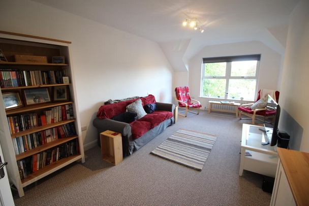 60 Malone Road, Belfast, BT9 5BT - Photo 1