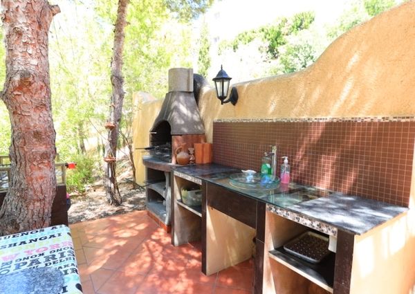 Villa for rent in Cumbre del Sol with 5 bedrooms