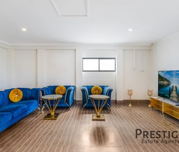 Modern Family Residence! - Photo 1