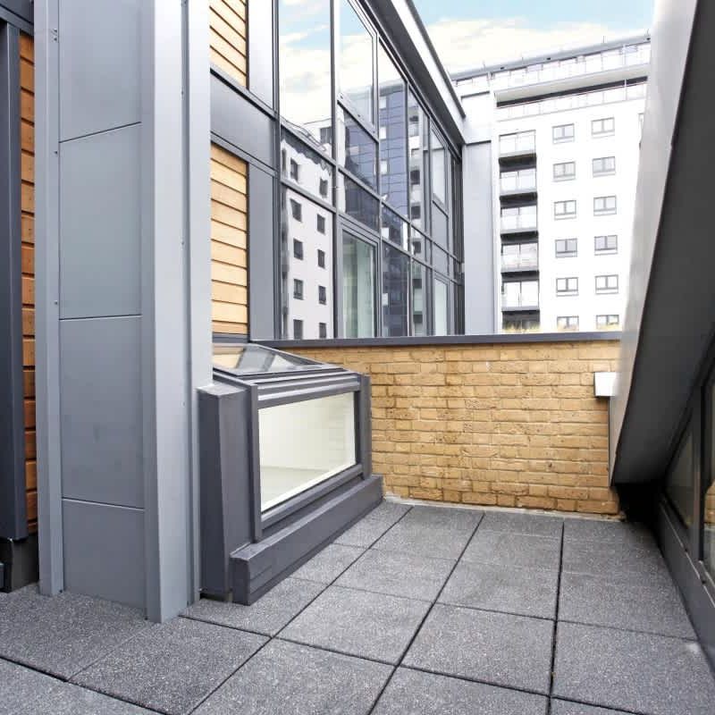 Wharf Street London SE8 - Photo 1