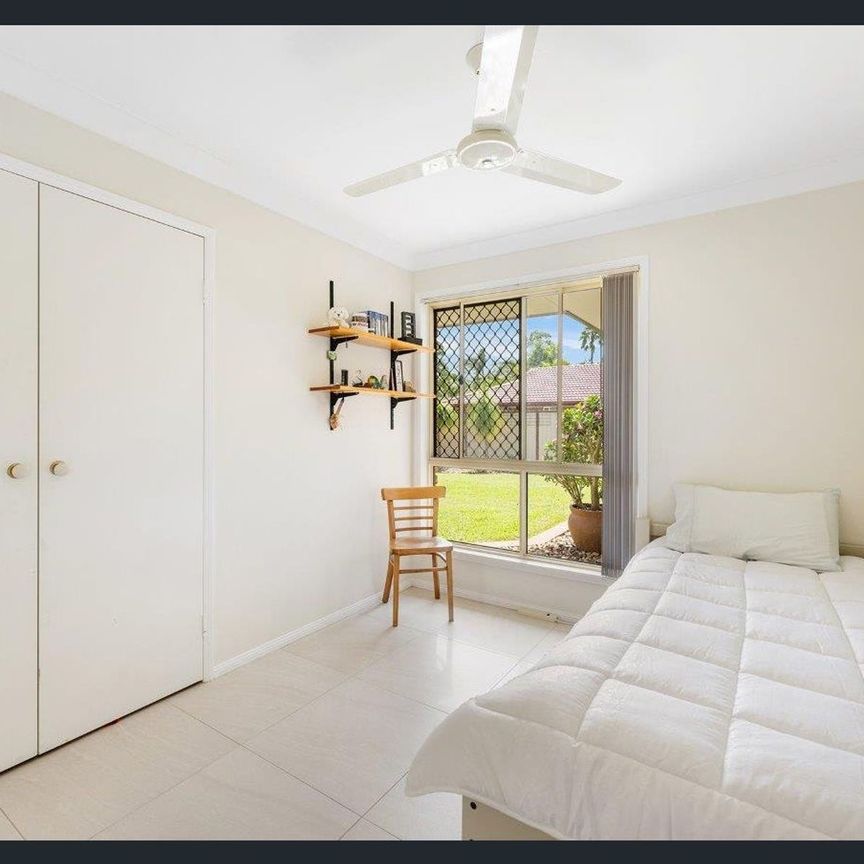 4 Floyd Court, 4214, Parkwood Qld - Photo 1