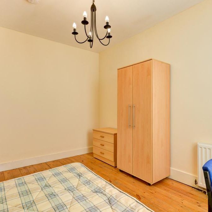 5 bedroom house to rent - Photo 1