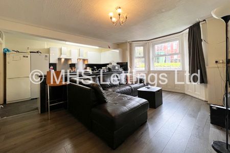 9 Bedroom Mid Terraced House for rent in Ash Grove - Photo 3