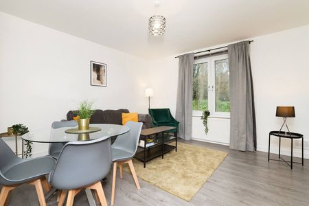 Milton Green - Photo 2