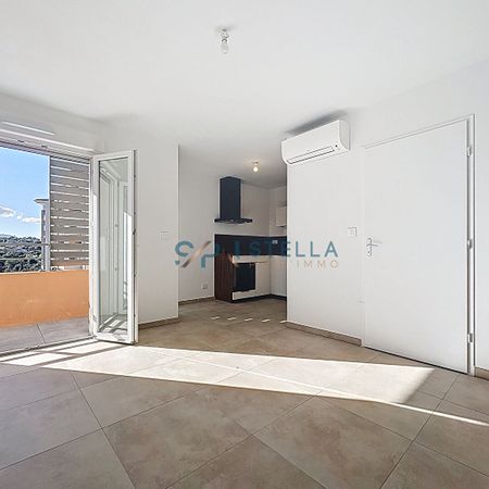 À louer - Charmant Studio non meublé à Sarrola-Carcopino, - Photo 3