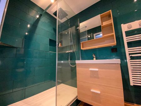 A Louer – Libre immédiatement – Appartement T3 Centre Ville Entièrement Rénové ! - Photo 5