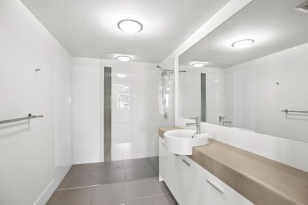 Waterfront Living with Ground-Floor Convenience! - Photo 2