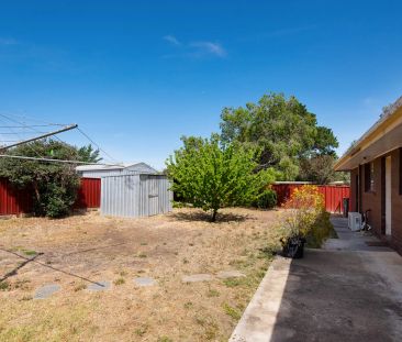 Two bedroom home in Convenient Bendigo Location - Photo 2