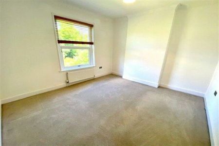 Waterloo Road, Freemantle, SO15 - Photo 4