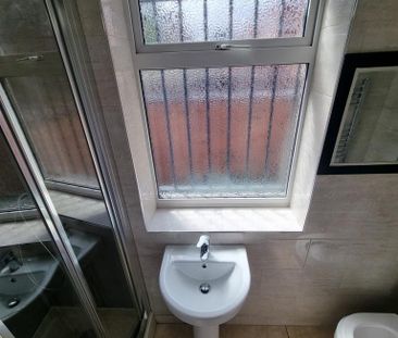 4 bedroom terraced house to rent - Photo 1