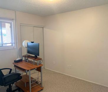 Condo in Penticton !! - Photo 3