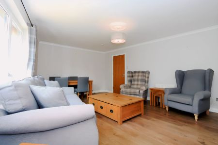 2Bedrooms, 1Bathrooms - Photo 5