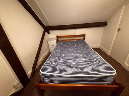 3 bedroom end of terrace house to rent - Photo 3