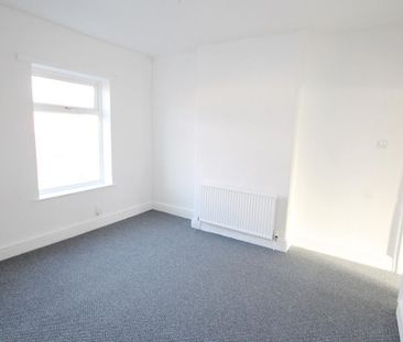 2 bedroom property to rent - Photo 6