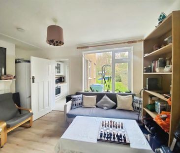 Sheepcot Drive, Watford, Hertfordshire - Photo 2