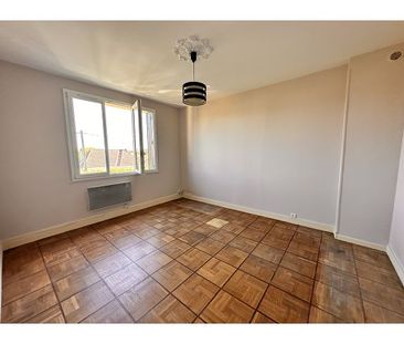 Location Appartement 3 pièces 54m² CHOISY LE ROI 94600 - Photo 4