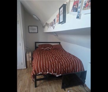 Room in a Shared House, Village Terrace, LS4 - Photo 6