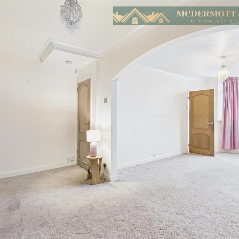3 bedroom semi-detached house to rent - Photo 1