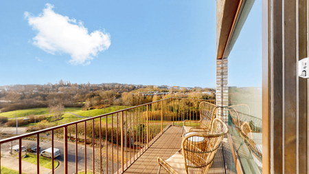Lakeside Drive, London, NW10 - Photo 3