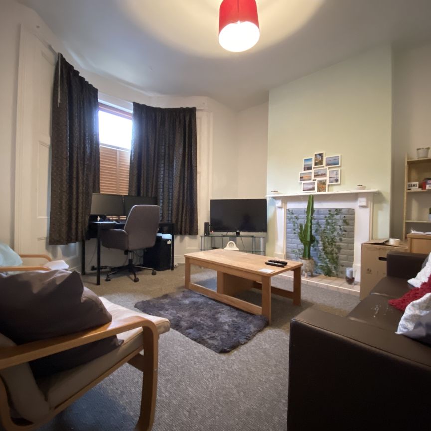 Sapphire Street, Adamsdown - Photo 1