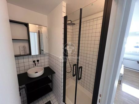 Location Appartement 6 pièces 101 m2 à Rouen - Photo 4