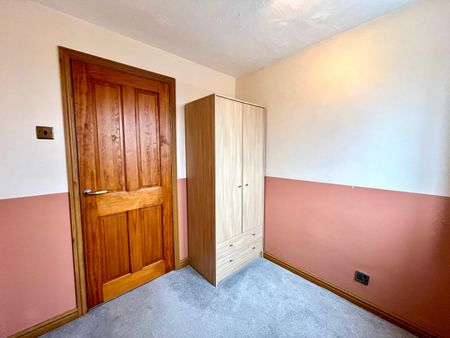 3 bed link detached to rent Beton Way, Parkside ST16 - Photo 2