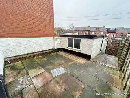 James Street, Radcliffe, Bury, M26 1LW - Photo 4