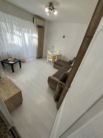 Tineretului sincai etaj 3 - Fotografie 2