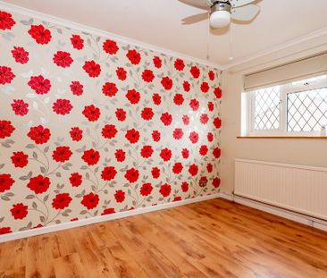 3 bedroom semi-detached house to rent - Photo 4