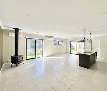 Coastal Comfort Meets Modern Living in Leopold - Photo 1