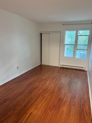 For Lease - 13 Banner Road Unit# L, South of Baseline to Knoxdale, Ontario - Photo 1