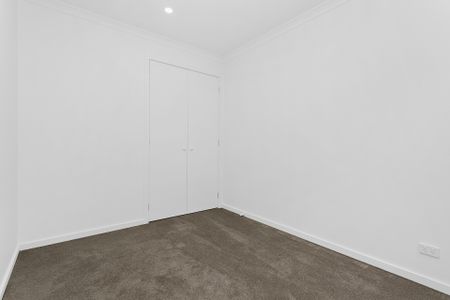 67 Waterbird Circuit, Weir Views VIC, Belconnen - Photo 3