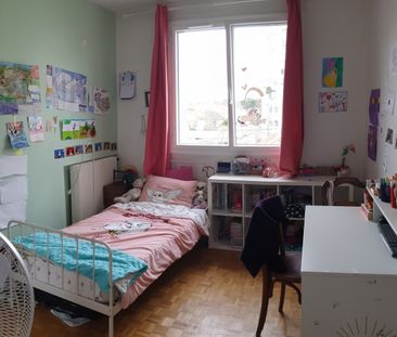 Location Appartement 5 pièces 107m² CHATOU 78400 - Photo 4