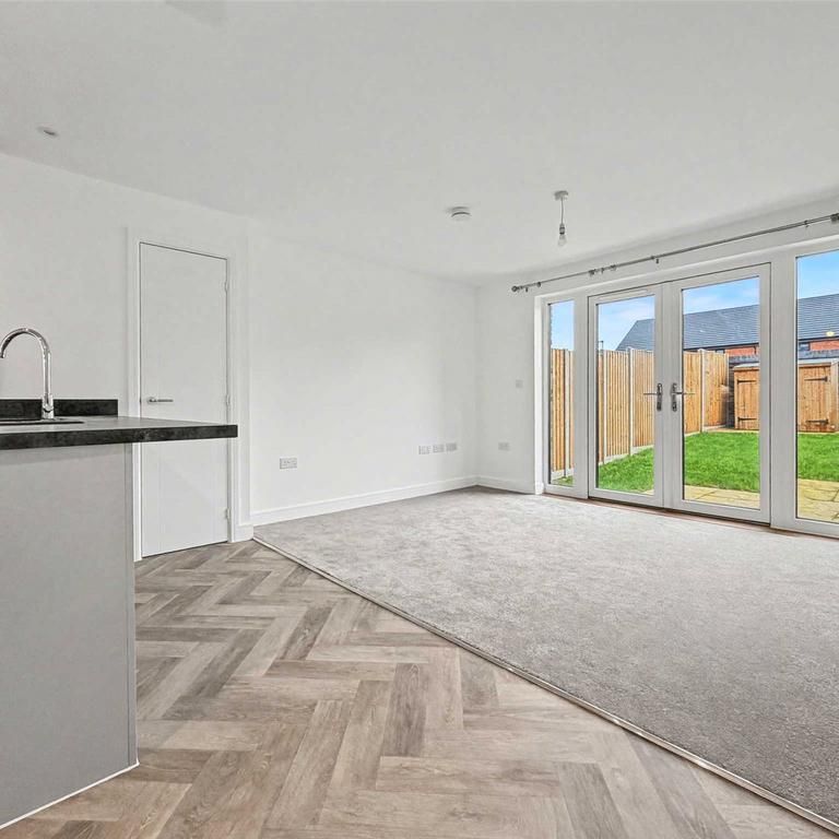 2 bedroom terraced house to rent - Photo 1