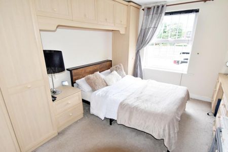 2 bedroom apartment to rent - Photo 4
