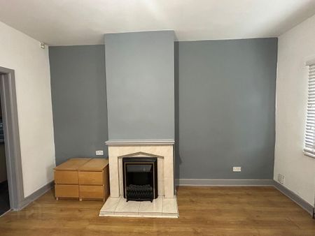 298 Donegall Avenue, Belfast, BT12 6LU - Photo 2