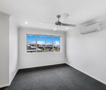 Low Maintenance Living! - Photo 4